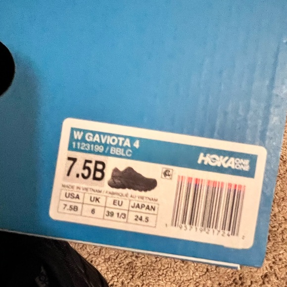 Hoka sneaker - Picture 5 of 5